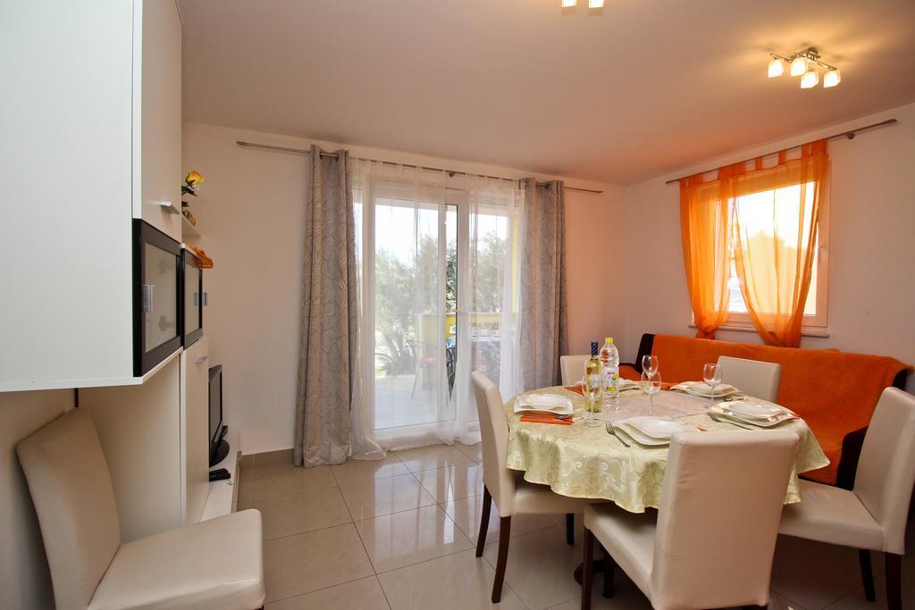 Apartments Koritnik Punat Δωμάτιο φωτογραφία