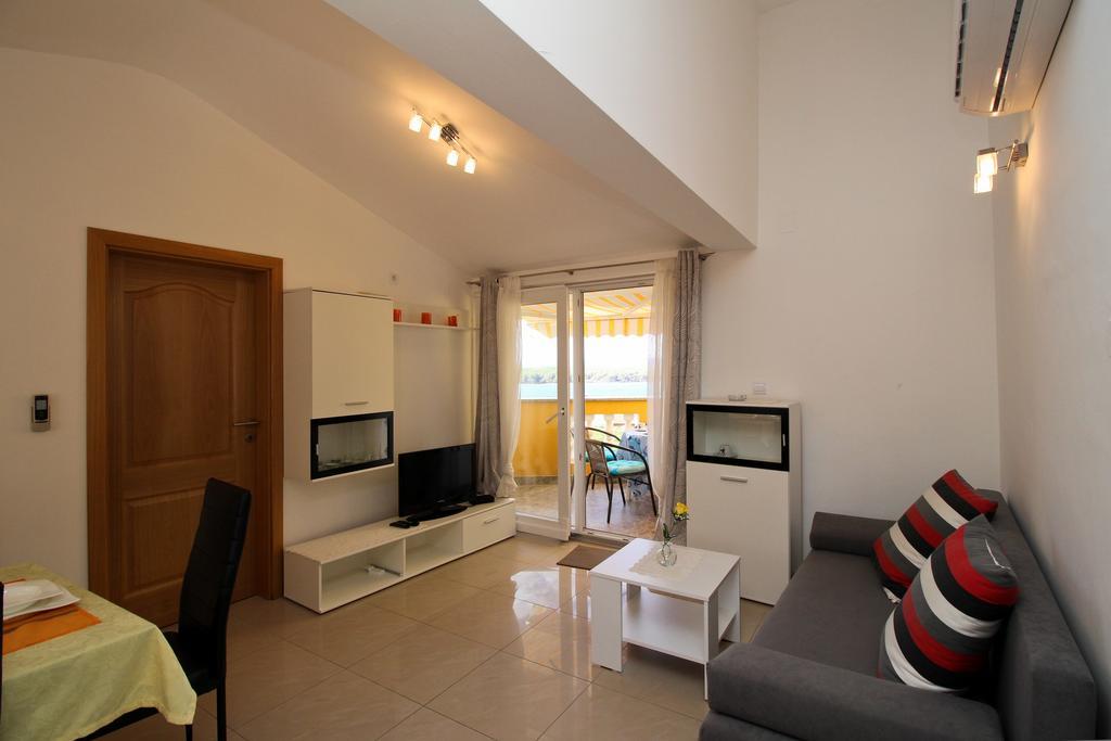 Apartments Koritnik Punat Εξωτερικό φωτογραφία